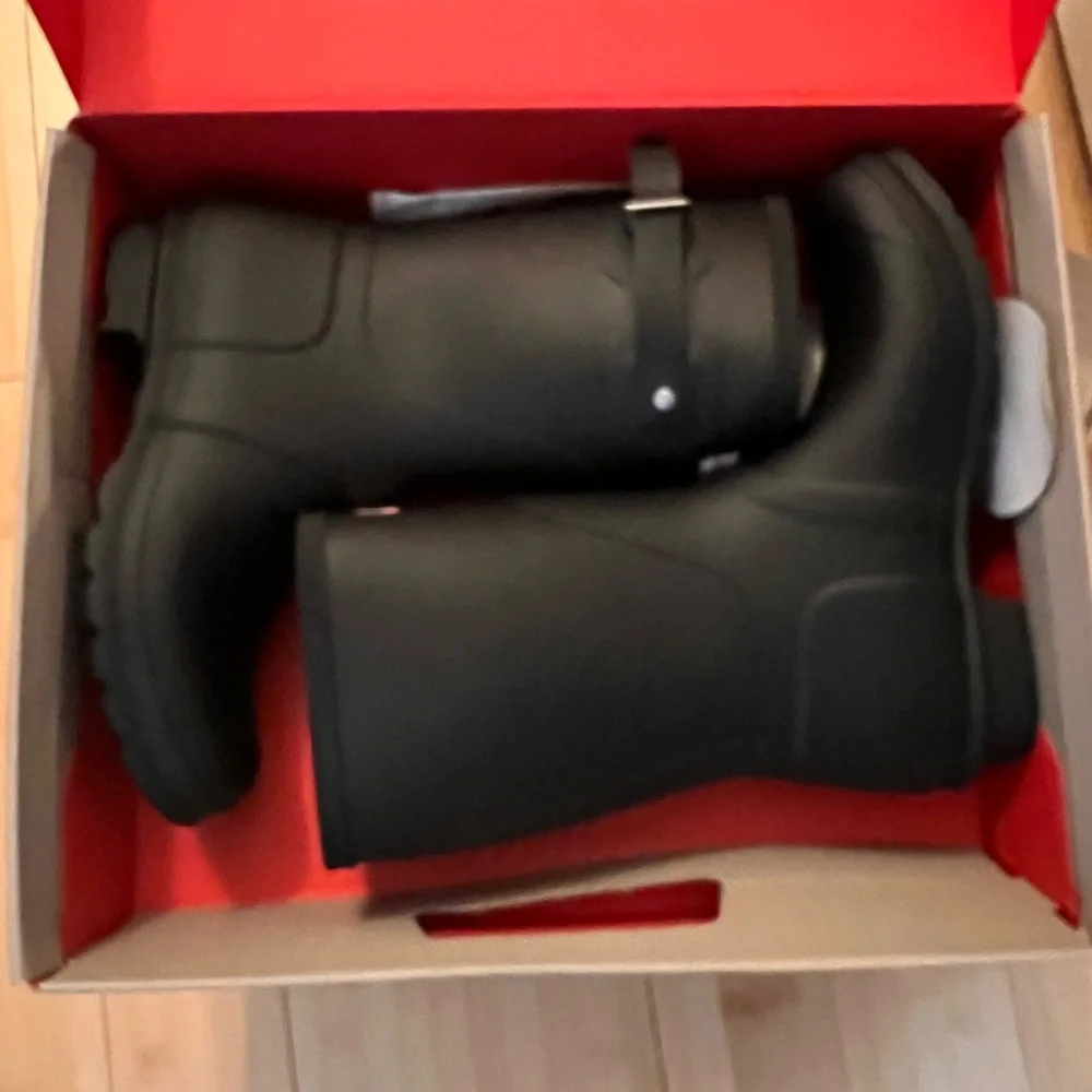 NWT Hunter Black boots in box - Picture 1 of 7
